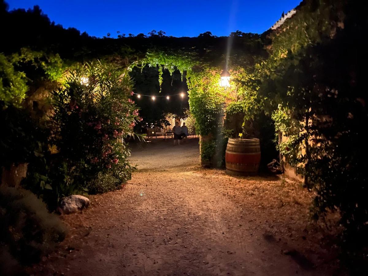 Domaine Faverot Maubec  Екстер'єр фото
